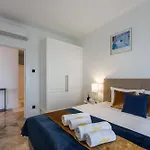 Emihouse Riverside Premium - Free Parking, Center Apartment Rzeszow