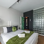 Emihouse Riverside Premium - Free Parking, Center Apartman