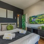 Emihouse Riverside Premium - Free Parking, Center Apartment