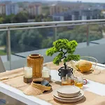 Emihouse Riverside Premium - Free Parking, Center *