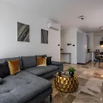 Apartment Emihouse Riverside Premium - Free Parking, Center *