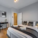 Apartman Emihouse Riverside Premium - Free Parking, Center