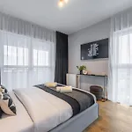 Emihouse Riverside Premium - Free Parking, Center Apartman