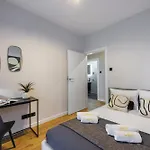 Emihouse Riverside Premium - Free Parking, Center