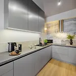 Emihouse Riverside Premium - Free Parking, Center *