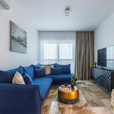 Daire Emihouse Riverside Premium - Free Parking, Center *