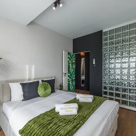Emihouse Riverside Premium - Free Parking, Center Daire