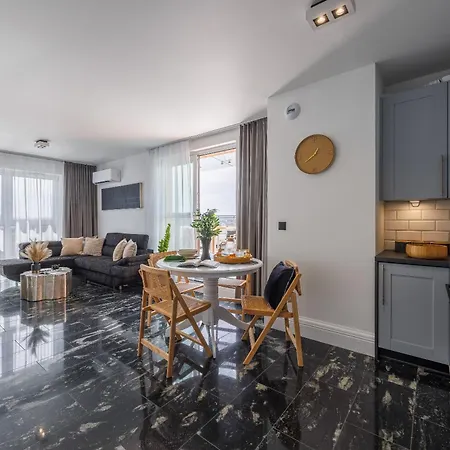 Emihouse Riverside Premium - Free Parking, Center Daire *