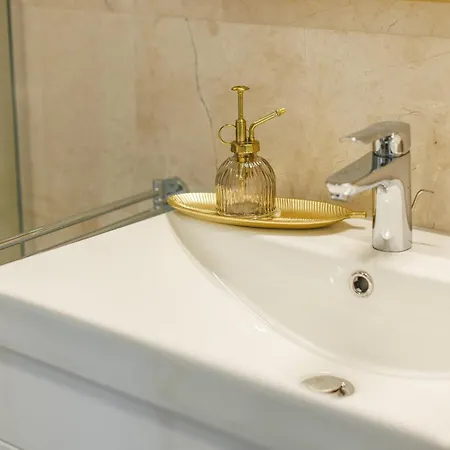 Апартаменты Emihouse Riverside Premium - Free Parking, Center