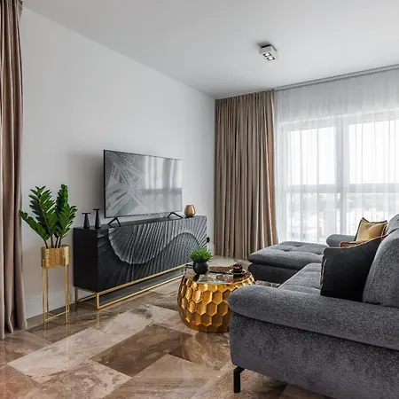 Emihouse Riverside Premium - Free Parking, Center Apartamento