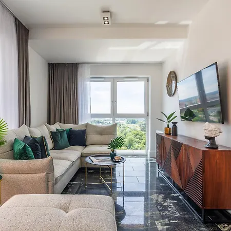 Emihouse Riverside Premium - Free Parking, Center