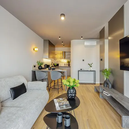 Apartman Emihouse Riverside Premium - Free Parking, Center