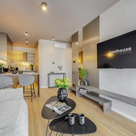 Daire Emihouse Riverside Premium - Free Parking, Center Rzeszow