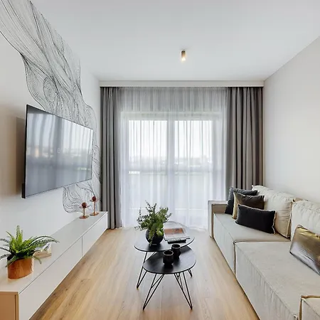 Emihouse Riverside Premium - Free Parking, Center Apartment