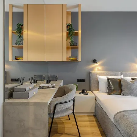 Emihouse Riverside Premium - Free Parking, Center Apartment