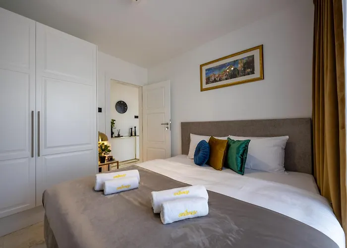 Emihouse Riverside Premium - Free Parking, Center *