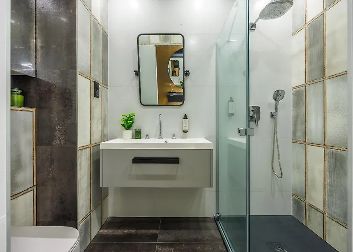 Emihouse Riverside Premium - Free Parking, Center Apartment Rzeszow