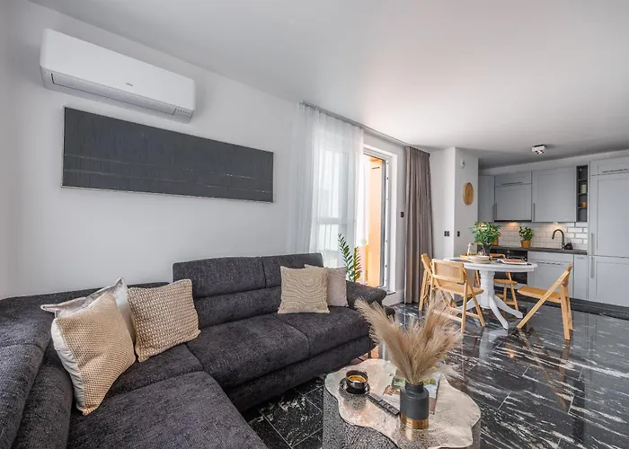 Emihouse Riverside Premium - Free Parking, Center Rzeszow