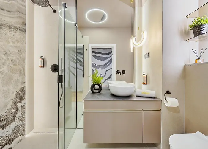 Emihouse Riverside Premium - Free Parking, Center